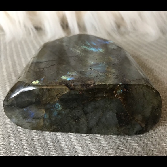 🎉 LABRADORITE STONE 🎉 - Picture 7 of 8